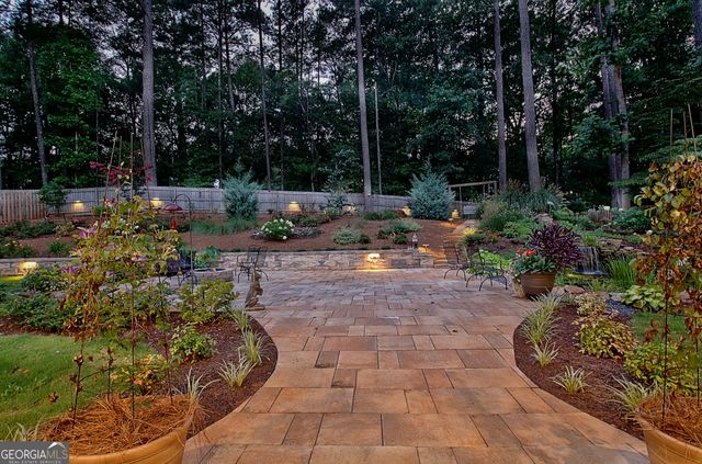 30 South Shore Drive, Newnan, GA 30263
