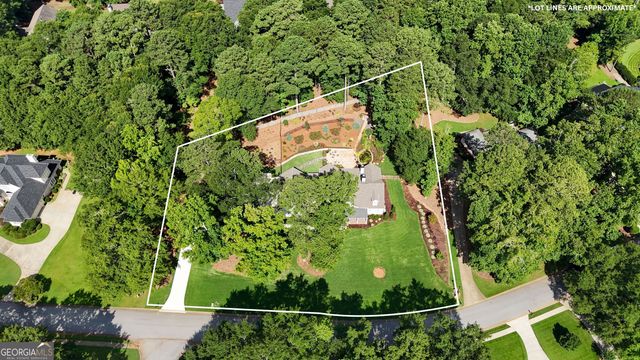 30 South Shore Drive, Newnan, GA 30263