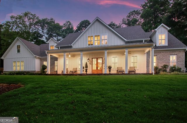 30 South Shore Drive, Newnan, GA 30263