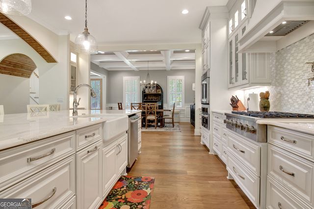 30 South Shore Drive, Newnan, GA 30263