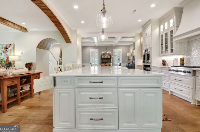30 South Shore Drive, Newnan, GA 30263