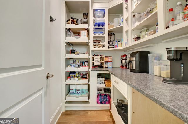30 South Shore Drive, Newnan, GA 30263
