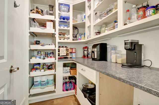 30 South Shore Drive, Newnan, GA 30263