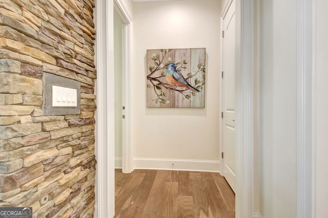 30 South Shore Drive, Newnan, GA 30263