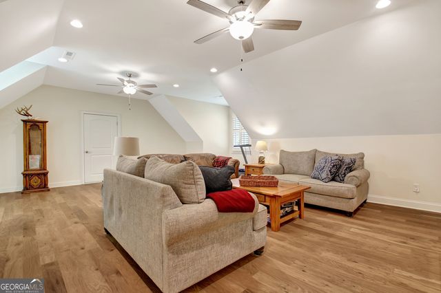 30 South Shore Drive, Newnan, GA 30263