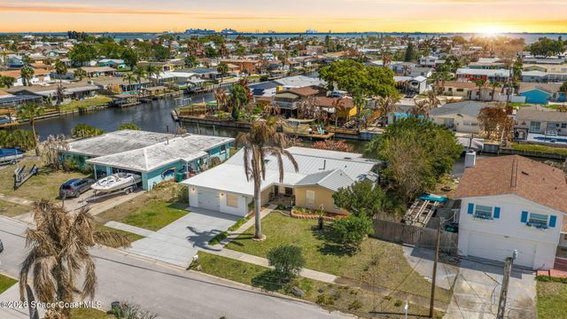 1570 Tarpon Street, Merritt Island, FL 32952