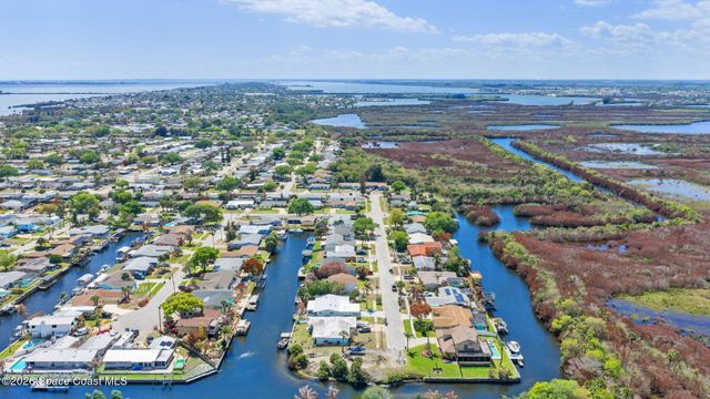 1570 Tarpon Street, Merritt Island, FL 32952