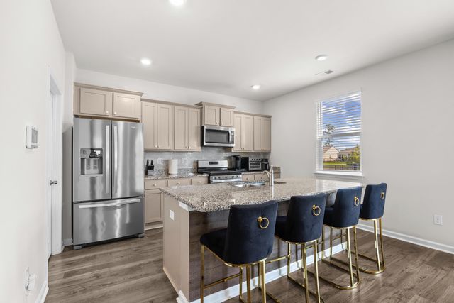 916 Blue Point Dr., Myrtle Beach, SC 29588