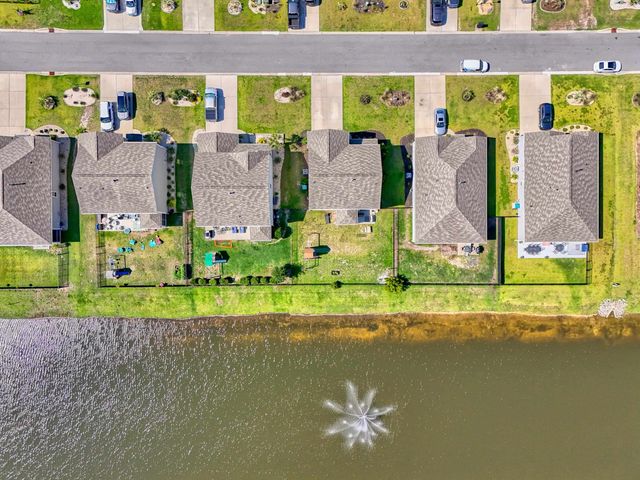 916 Blue Point Dr., Myrtle Beach, SC 29588