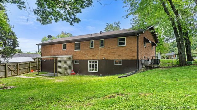 112 Cheryl Drive, New Albany, IN 47150
