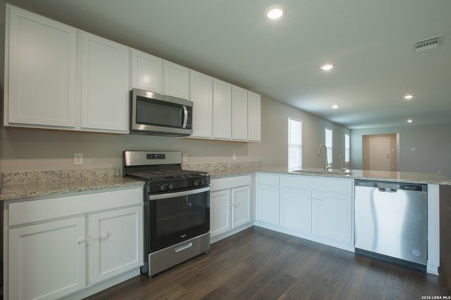 5402 FREDERICK BLF, Von Ormy, TX 78073