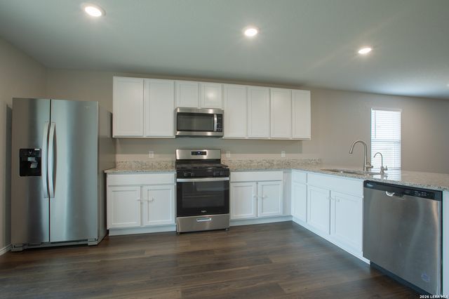 5402 FREDERICK BLF, Von Ormy, TX 78073