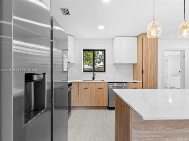 1055 Wyoming Avenue, Fort Lauderdale, FL 33312