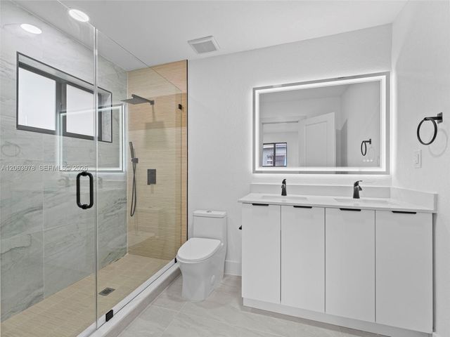 1055 Wyoming Avenue, Fort Lauderdale, FL 33312
