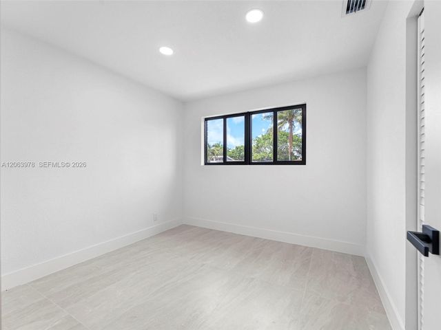 1055 Wyoming Avenue, Fort Lauderdale, FL 33312