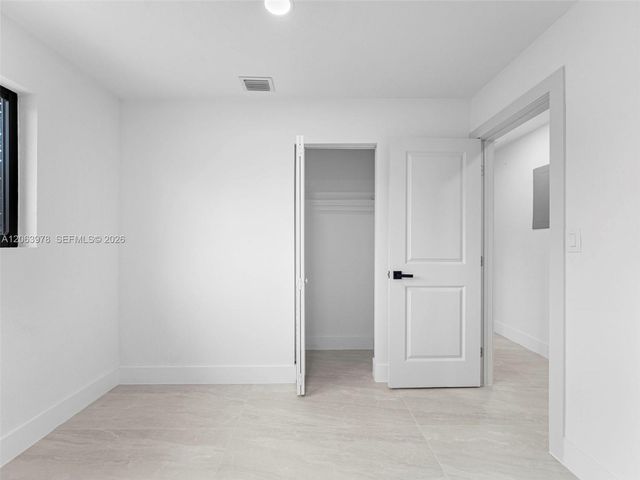 1055 Wyoming Avenue, Fort Lauderdale, FL 33312