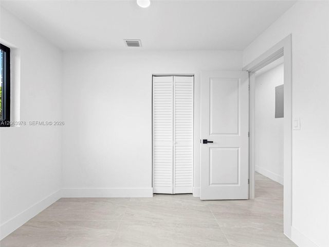 1055 Wyoming Avenue, Fort Lauderdale, FL 33312