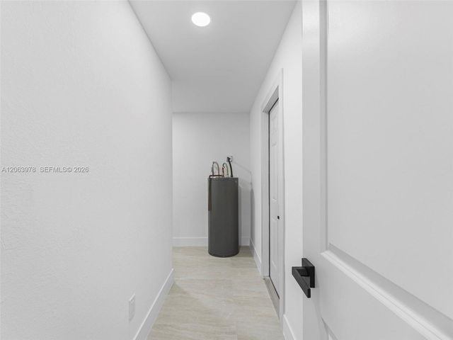 1055 Wyoming Avenue, Fort Lauderdale, FL 33312