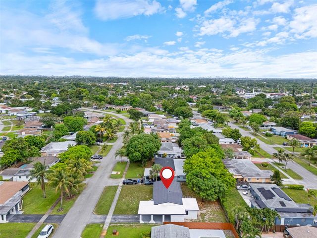 1055 Wyoming Avenue, Fort Lauderdale, FL 33312