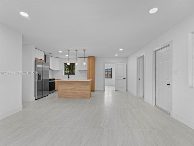 1055 Wyoming Avenue, Fort Lauderdale, FL 33312