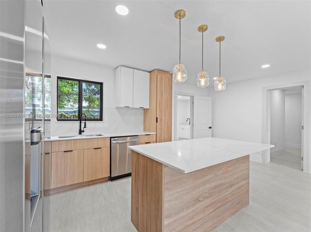 1055 Wyoming Avenue, Fort Lauderdale, FL 33312