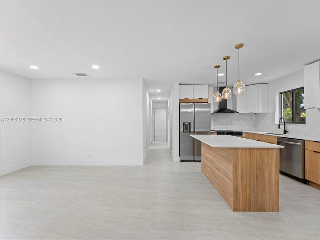 1055 Wyoming Avenue, Fort Lauderdale, FL 33312