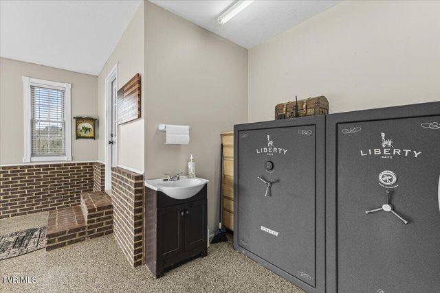 231 County Farm Road, Jonesborough, TN 37659