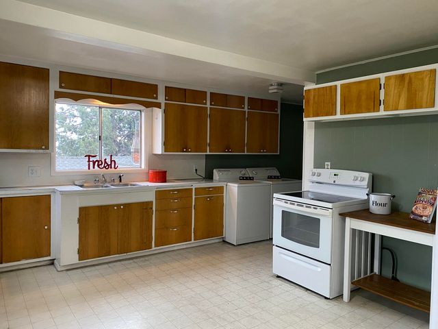 438 Washington Street, Klamath Falls, OR 97601