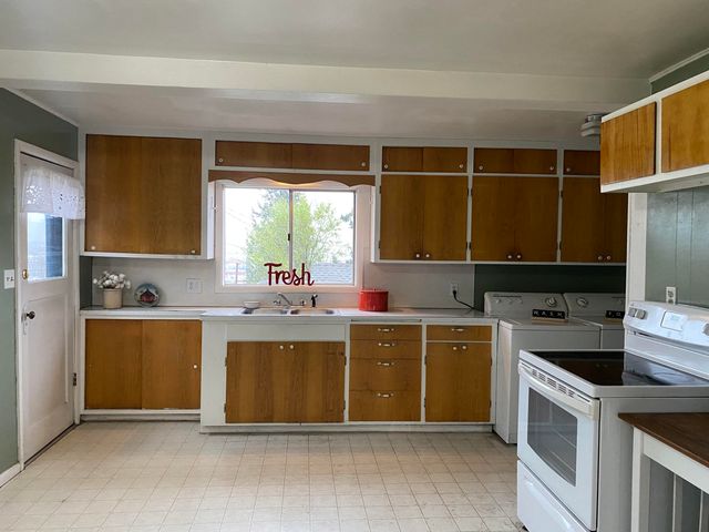 438 Washington Street, Klamath Falls, OR 97601