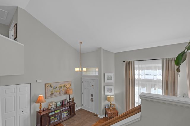 585 Marseilles Circle, Buffalo Grove, IL 60089