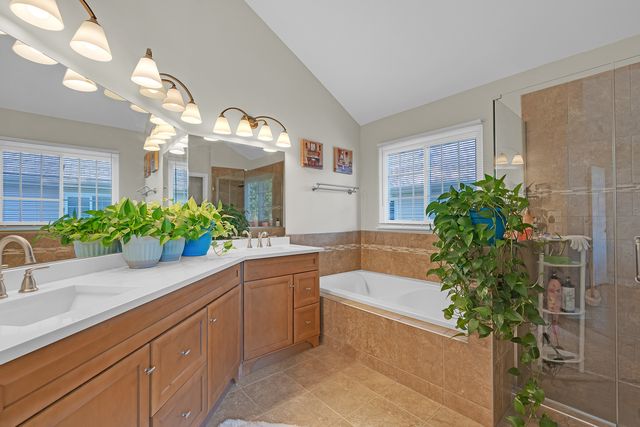 585 Marseilles Circle, Buffalo Grove, IL 60089