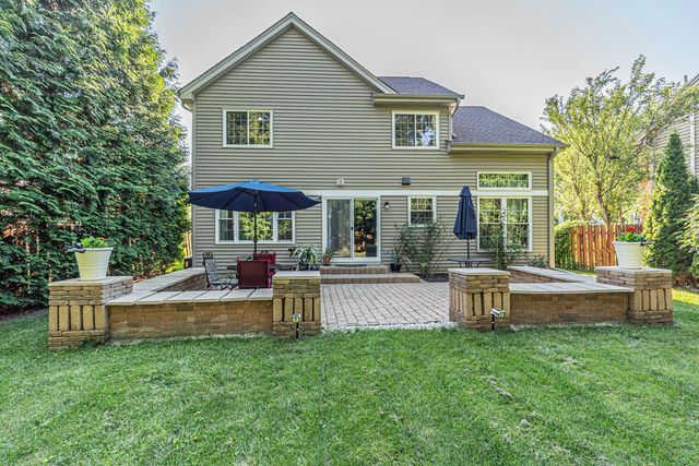 585 Marseilles Circle, Buffalo Grove, IL 60089