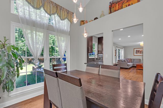 585 Marseilles Circle, Buffalo Grove, IL 60089