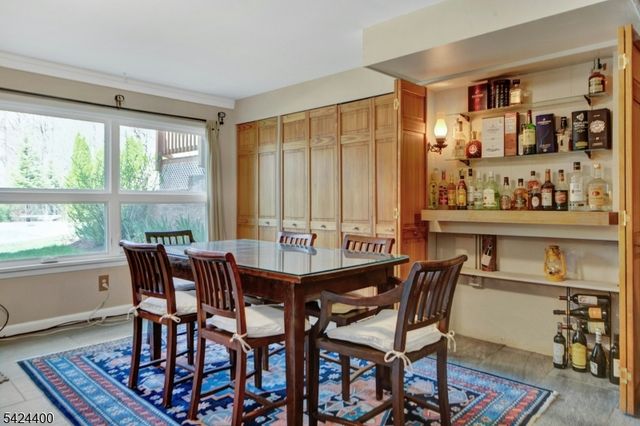 259 Long Meadow Rd, Kinnelon Boro, NJ 07405