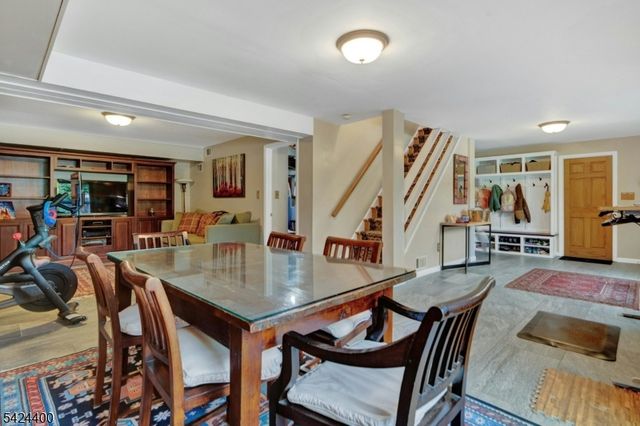 259 Long Meadow Rd, Kinnelon Boro, NJ 07405