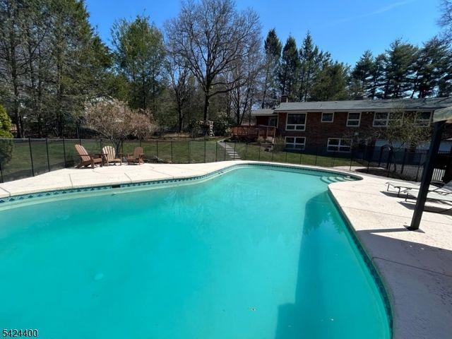 259 Long Meadow Rd, Kinnelon Boro, NJ 07405