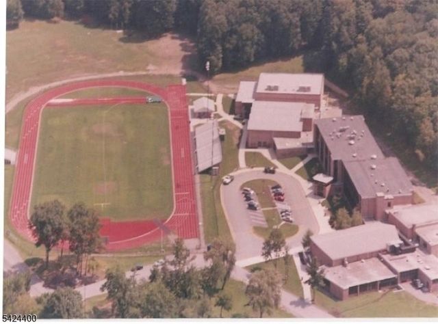 259 Long Meadow Rd, Kinnelon Boro, NJ 07405