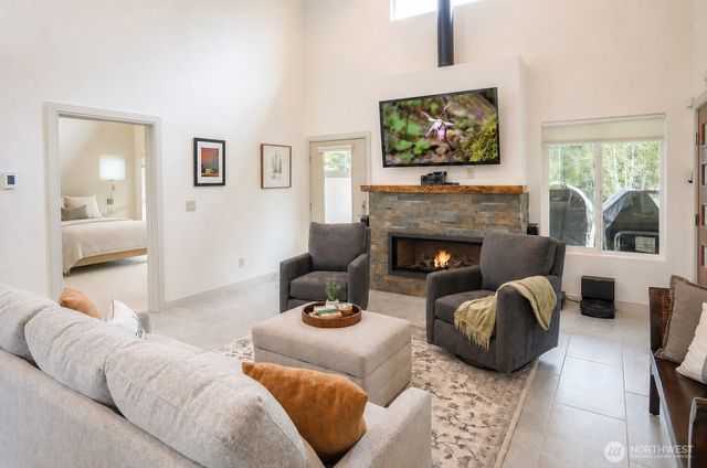 216 Huckleberry Hill Drive, Port Angeles, WA 98363