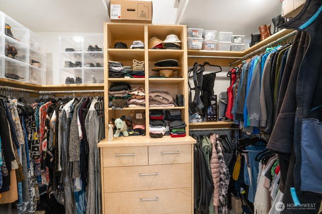 216 Huckleberry Hill Drive, Port Angeles, WA 98363