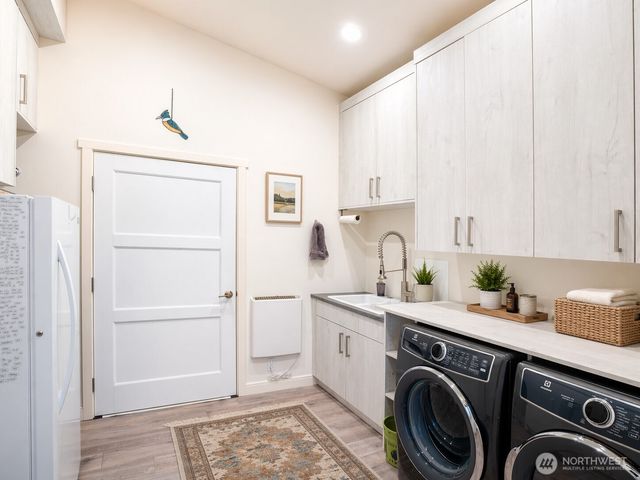 216 Huckleberry Hill Drive, Port Angeles, WA 98363