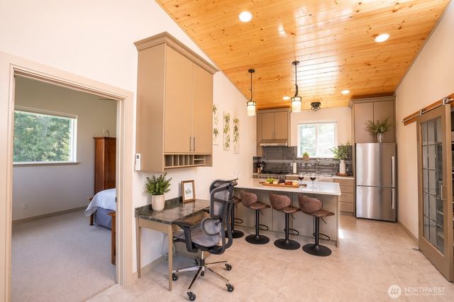 216 Huckleberry Hill Drive, Port Angeles, WA 98363
