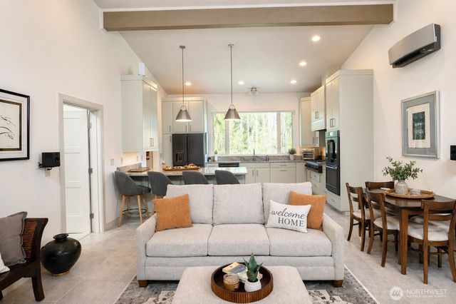 216 Huckleberry Hill Drive, Port Angeles, WA 98363