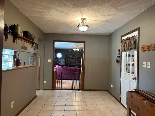 12855 Lawrence Road, Sterling, IL 61081