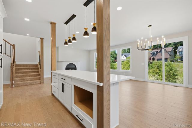 203 Mountain View Lane, Milford Village, MI 48381