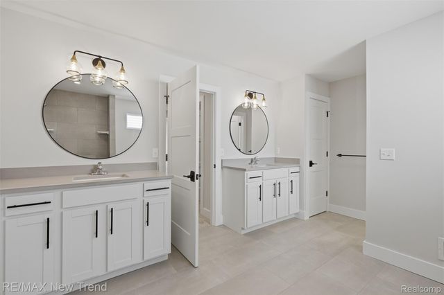 203 Mountain View Lane, Milford Village, MI 48381