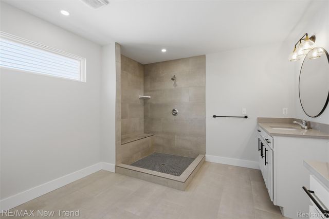 203 Mountain View Lane, Milford Village, MI 48381