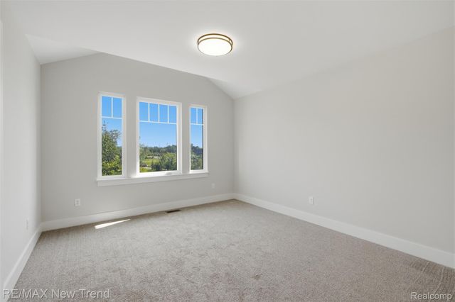 203 Mountain View Lane, Milford Village, MI 48381