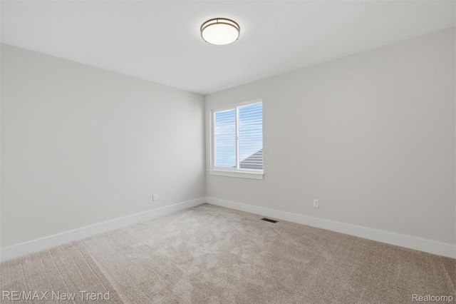 203 Mountain View Lane, Milford Village, MI 48381