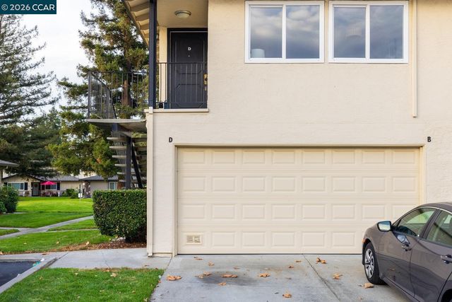 1033 Mohr Ln D, Concord, CA 94518
