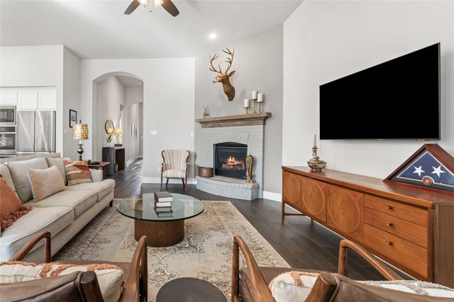2813 Black Walnut Street, Mckinney, TX 75071